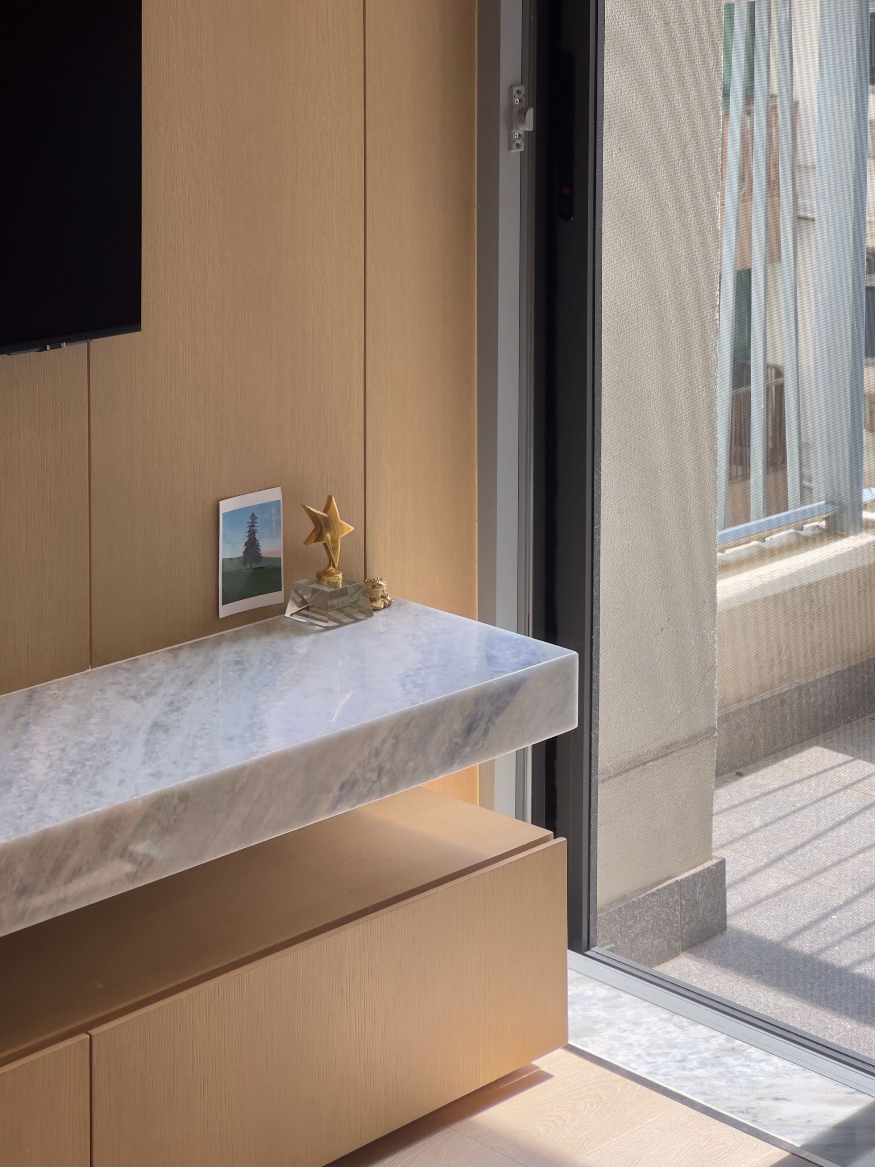 Henry Lee Design - GRAND PROMENADE APARTMENT - 2